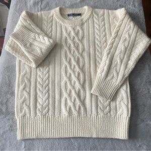 Woolovers Men’s Cable Knit Crewneck Sweater in Cream size Small